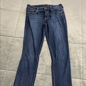 Express skyscraper jean